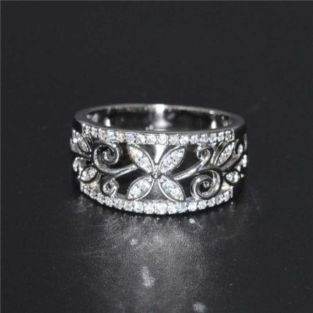 New 925 Silver White Sapphire Ring - Picture 3 of 3
